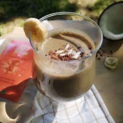 Schoko-Banane-Kokos Smoothie – mit Joy Potion