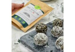 Spirulina Protein Balls
