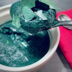 Süße Spirulina Mousse