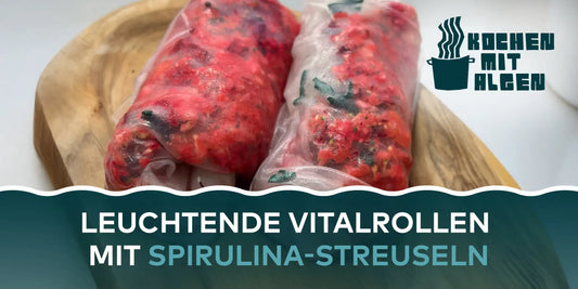 Leuchtende Vitalrollen mit Spirulina-Streuseln